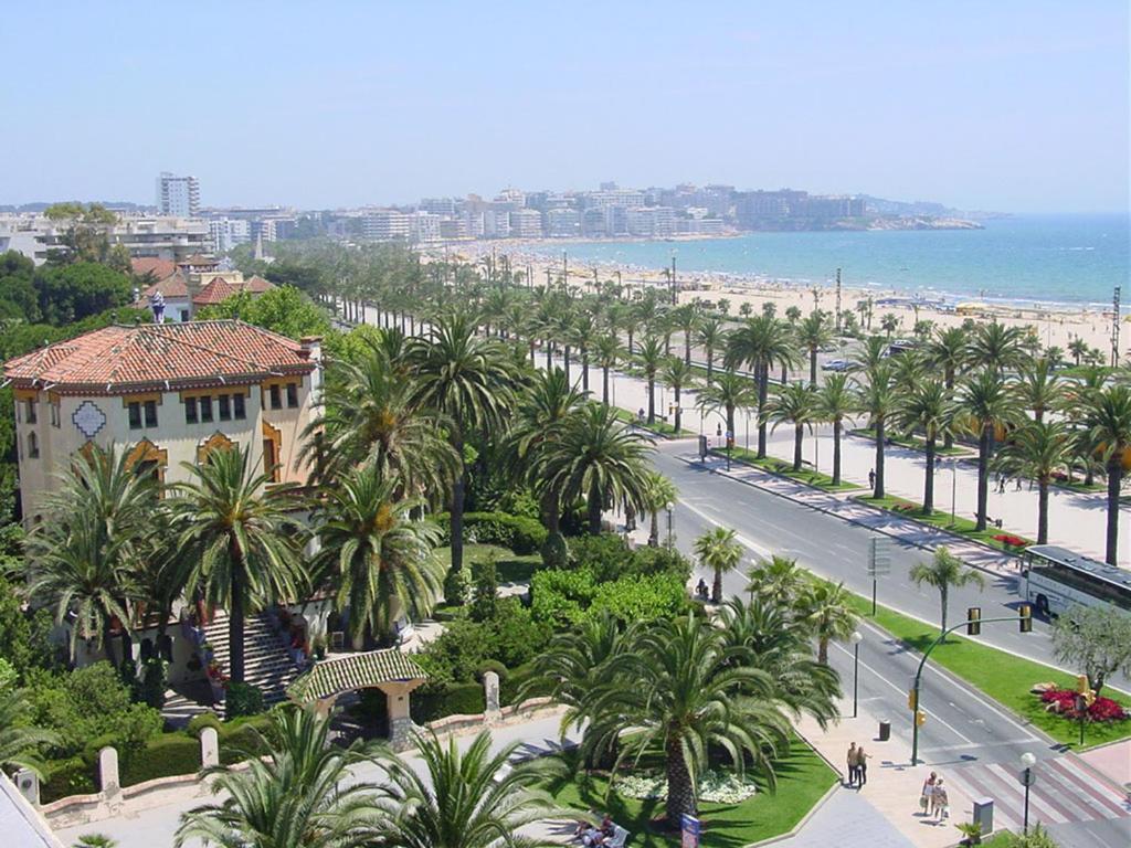 Piso Acogedor Fortuny Salou Exterior foto